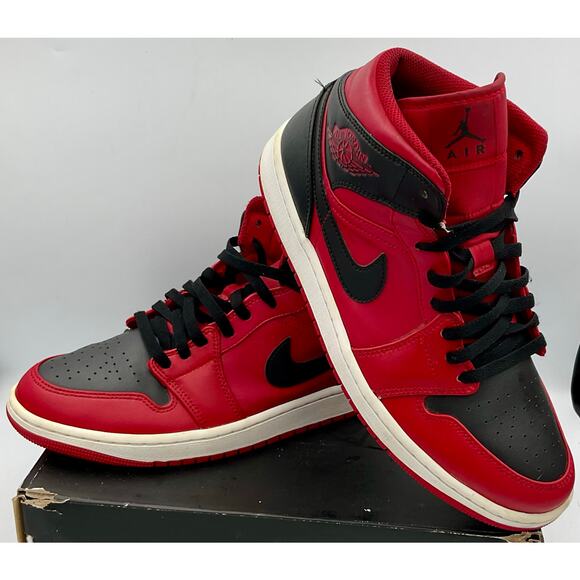Nike Air Jordan 1 Mid “Reverse Bred” Black Gym Red 554724-660 Sz 9.5 #284 main image 4